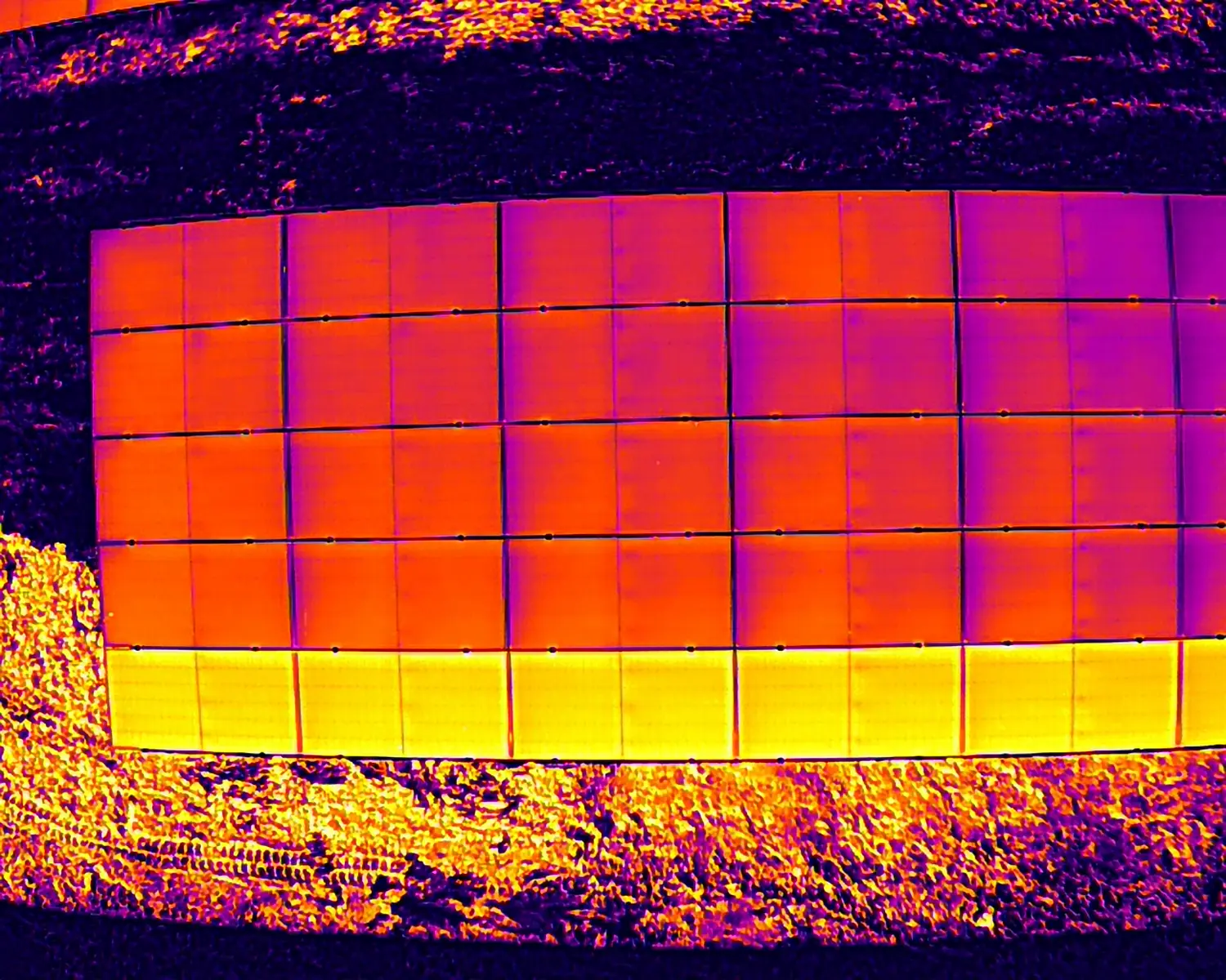 Drohnenblick, Thermografie einer Solaranlage